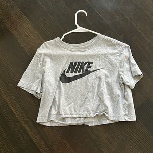 Nike cropped tee